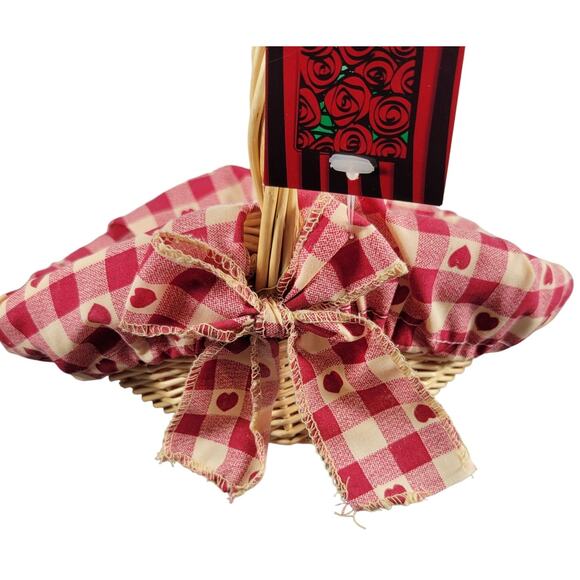 Vintage Homespun Creations Decorative Basket, Red Heart Checkered Liner Country - Picture 11 of 11